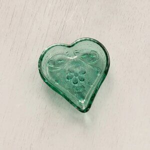 Vintage Small Green Indiana/Tiara Glass Heart Dish Sandwich Pattern